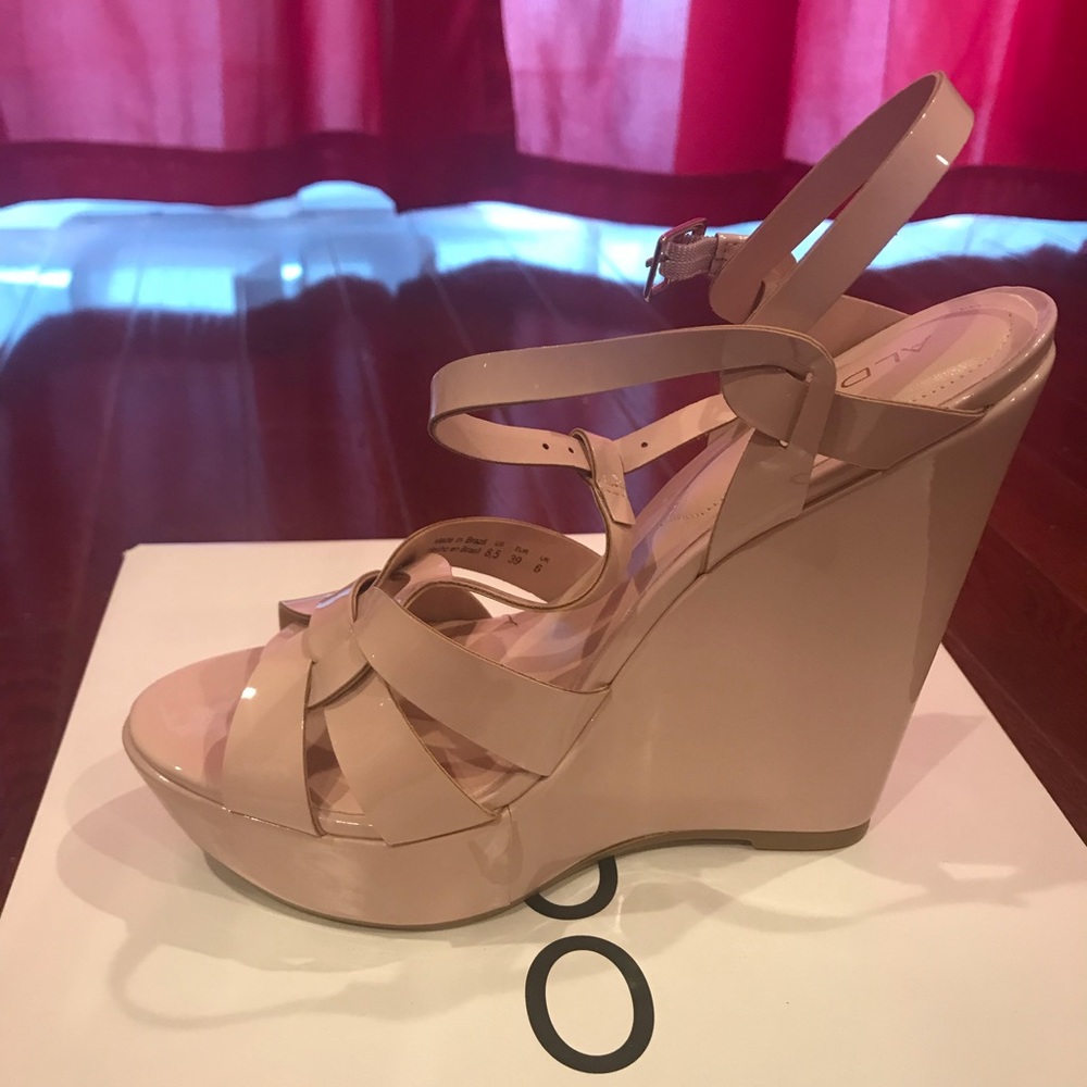Wedges brand new